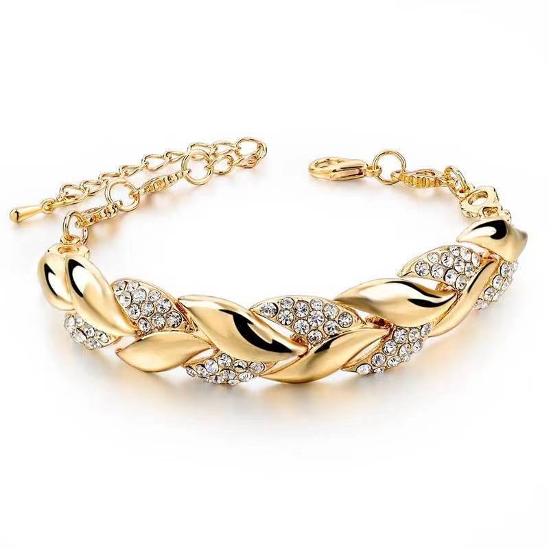 Luxury Charm Love Braided Leaf Bracelet
