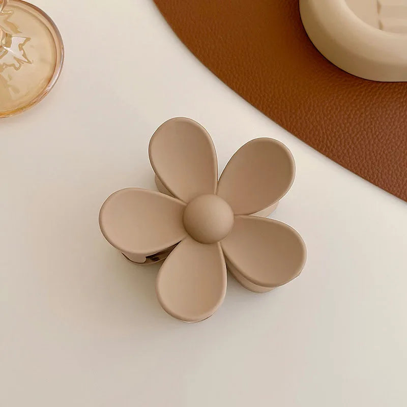 Women Elegant Brown Beige Flower Geometric Hair Claw