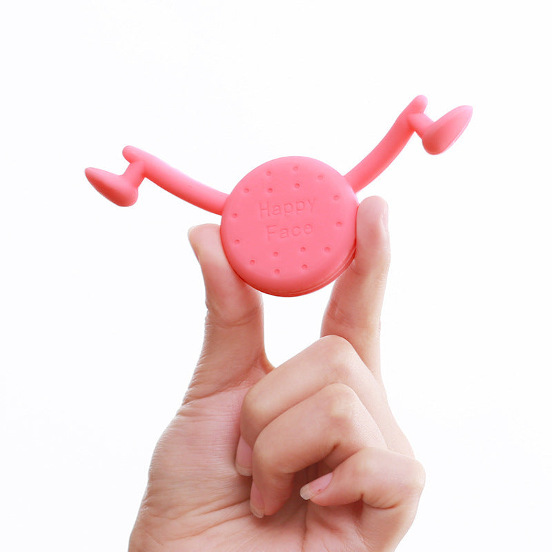 Lip shape improvement aid