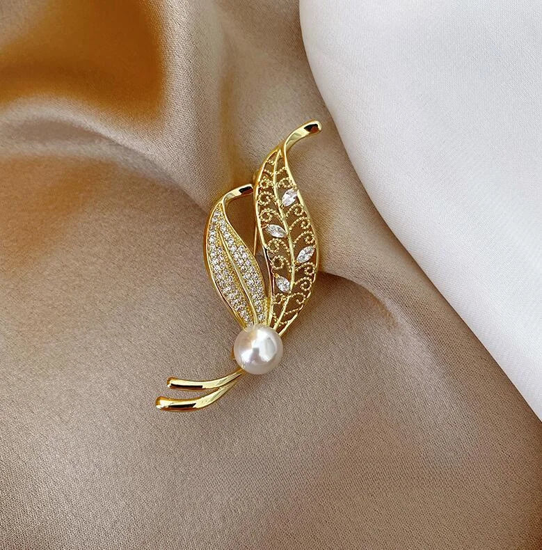 Elegant Gold Color Rose Flower Brooches