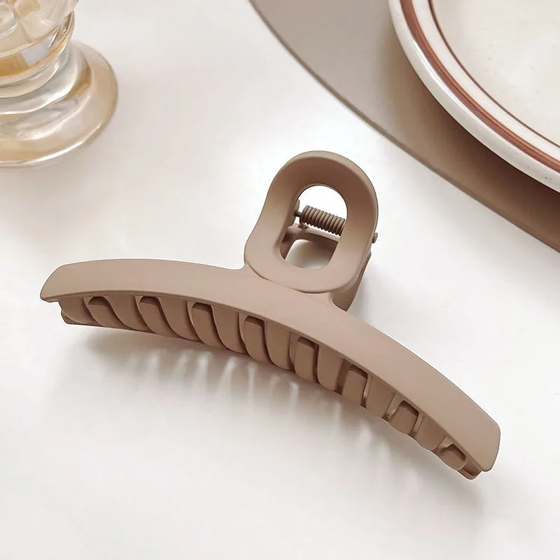 Women Elegant Brown Beige Flower Geometric Hair Claw