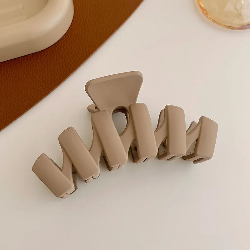 Women Elegant Brown Beige Flower Geometric Hair Claw