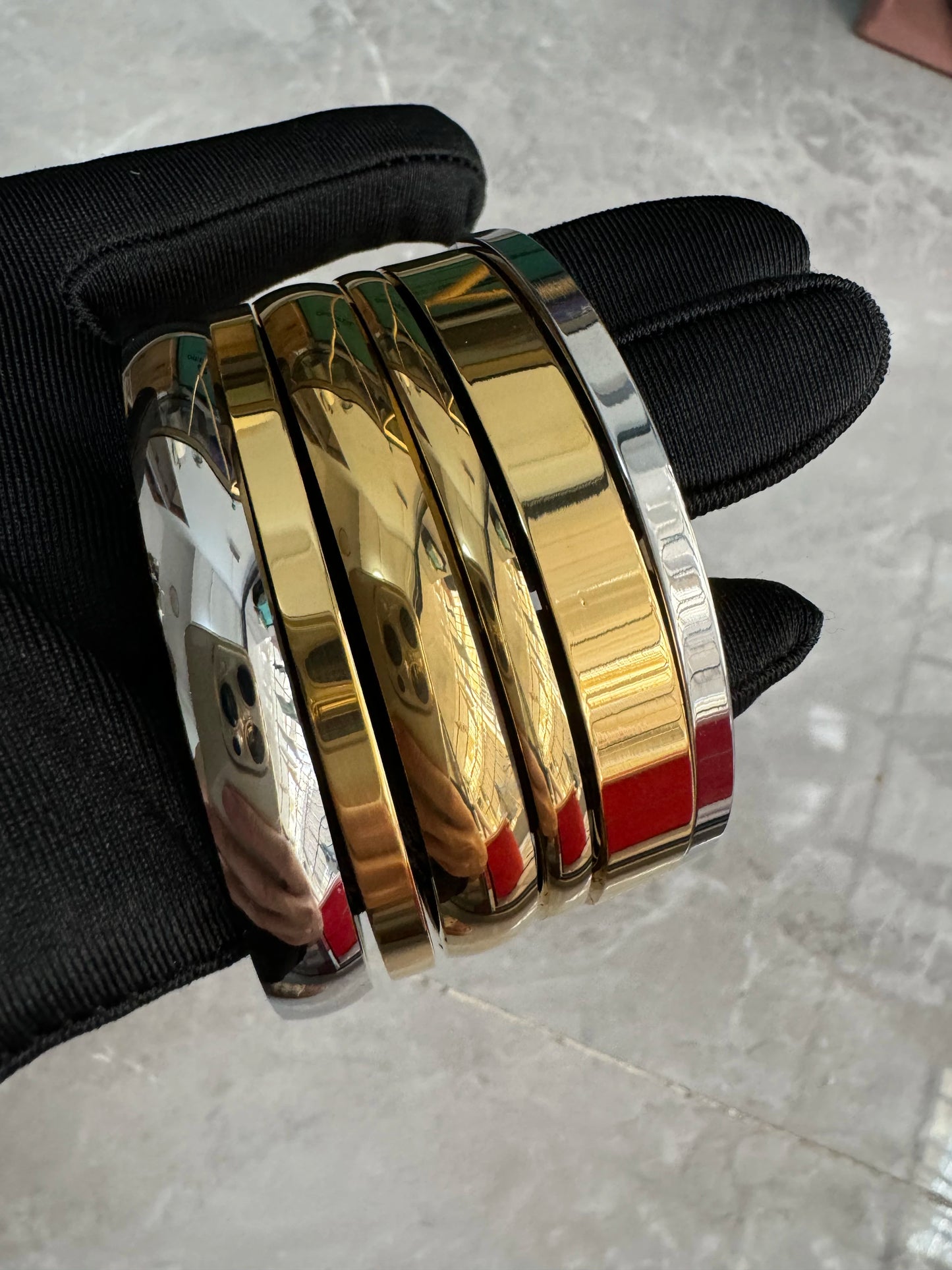 Waterproof Stainless Steel Oval Smooth Bracelet Bangle