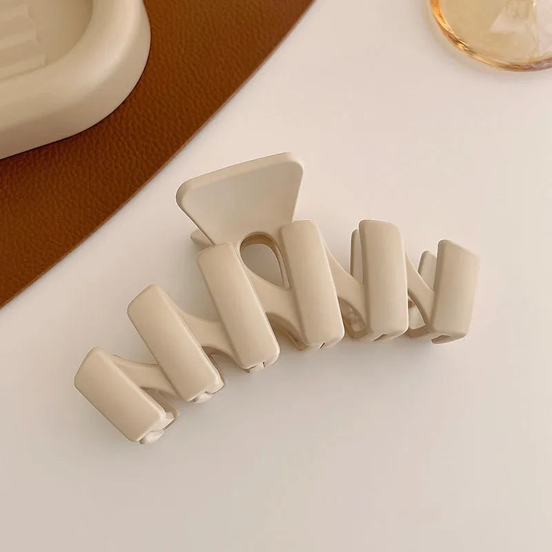 Women Elegant Brown Beige Flower Geometric Hair Claw