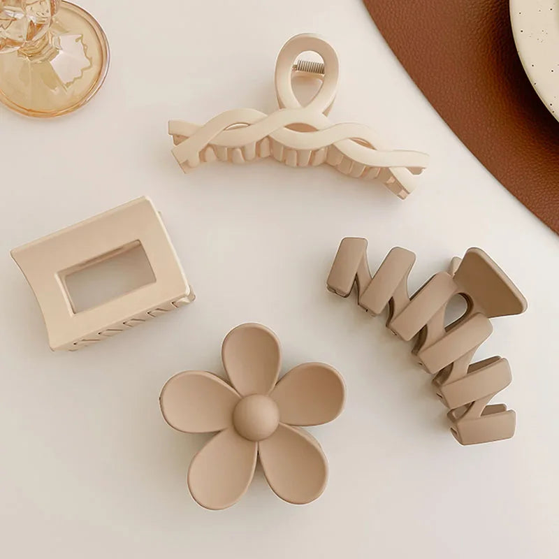 Women Elegant Brown Beige Flower Geometric Hair Claw