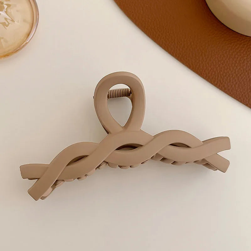 Women Elegant Brown Beige Flower Geometric Hair Claw